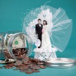 Who are marriage swindlers and how can they be punished by law?